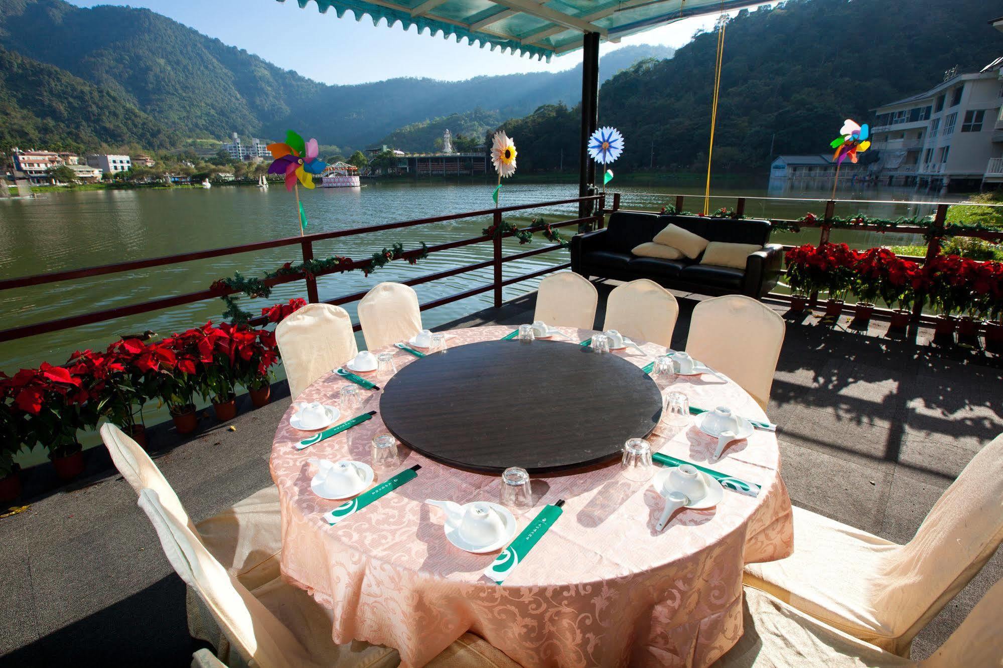 Lakeside Resort Nantou Екстер'єр фото