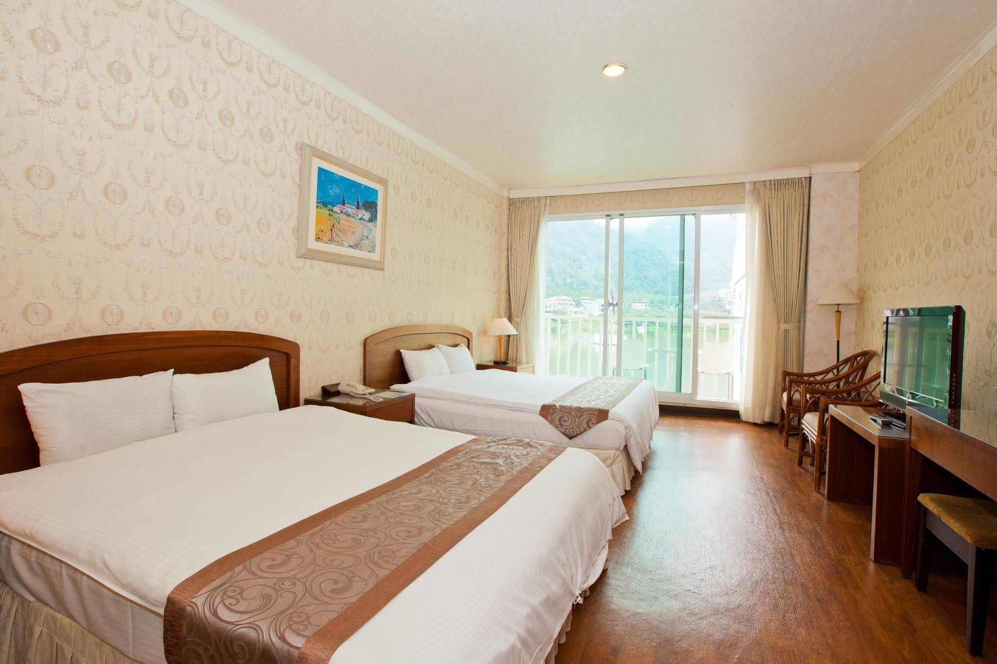 Lakeside Resort Nantou Екстер'єр фото