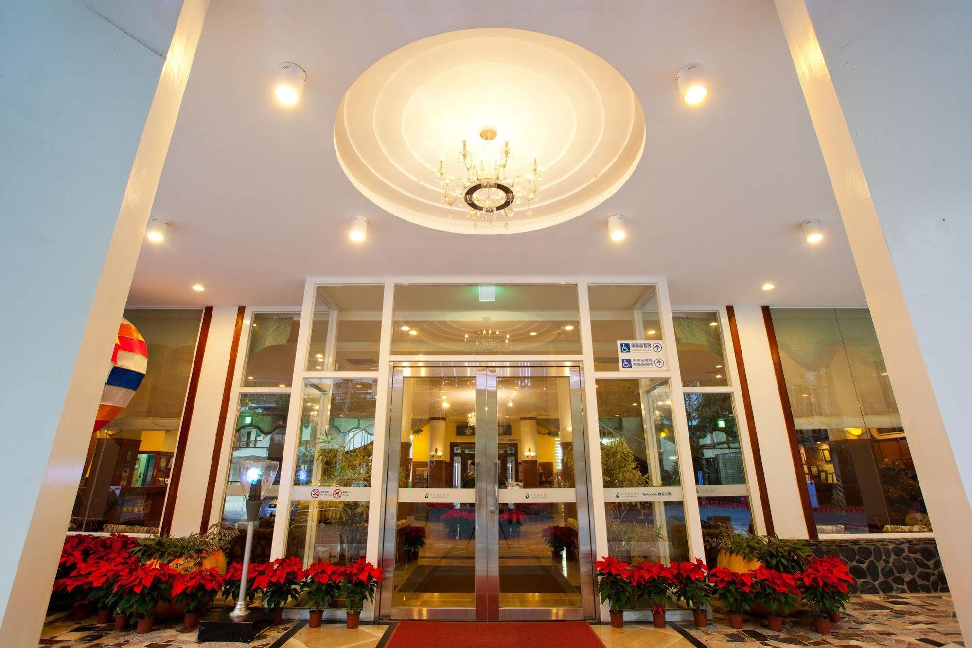 Lakeside Resort Nantou Екстер'єр фото